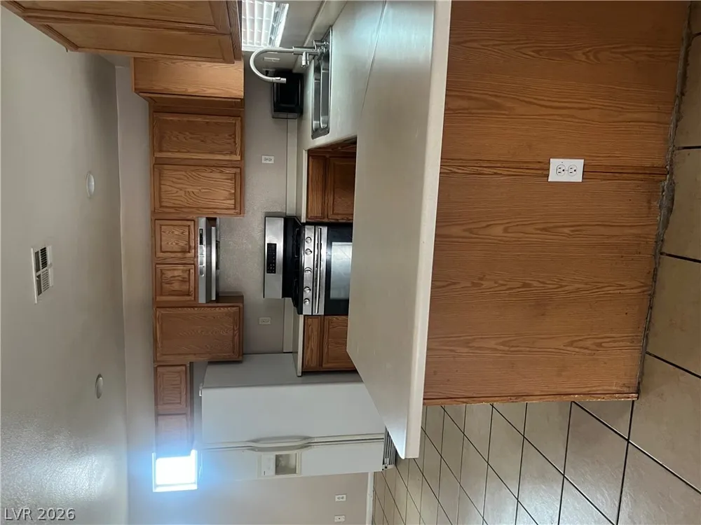 5279 Shreve Avenue Las Vegas, NV 89156
