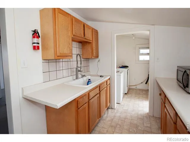 424 S Lincoln Avenue Fleming, CO 80728