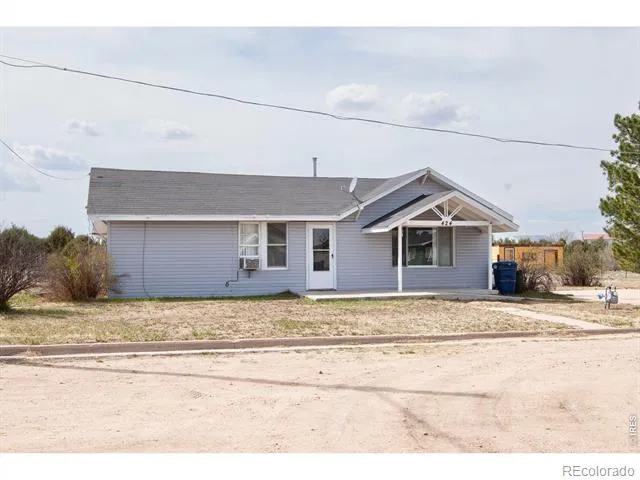 424 S Lincoln Avenue Fleming, CO 80728