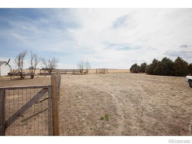 424 S Lincoln Avenue Fleming, CO 80728