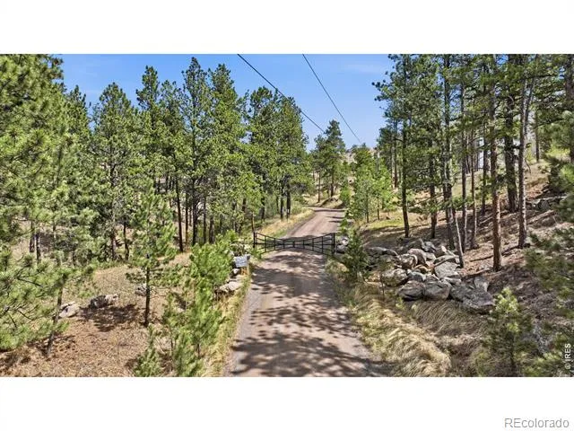 275 Crocus Drive Bellvue, CO 80512