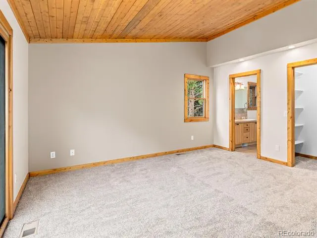 1431 S Saint Vrain Avenue #B Estes Park, CO 80517