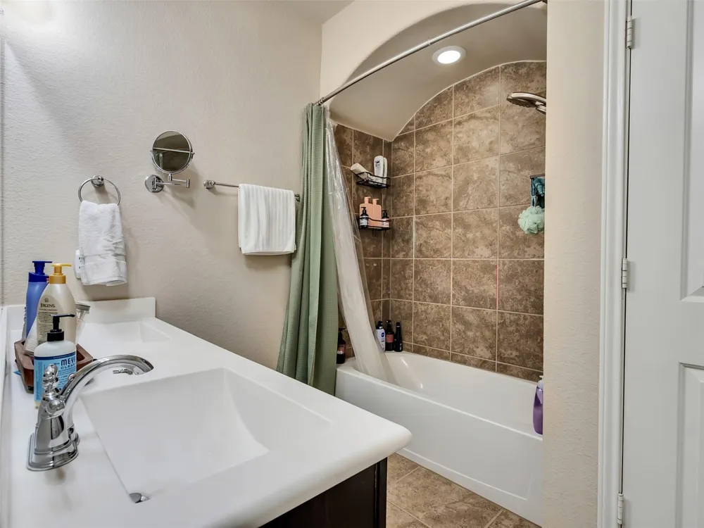 18114 Roebling Court Houston, TX 77044