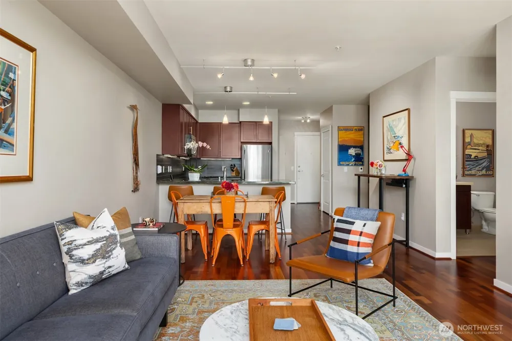125 Ferncliff Avenue NE #E242 Bainbridge Island, WA 98110
