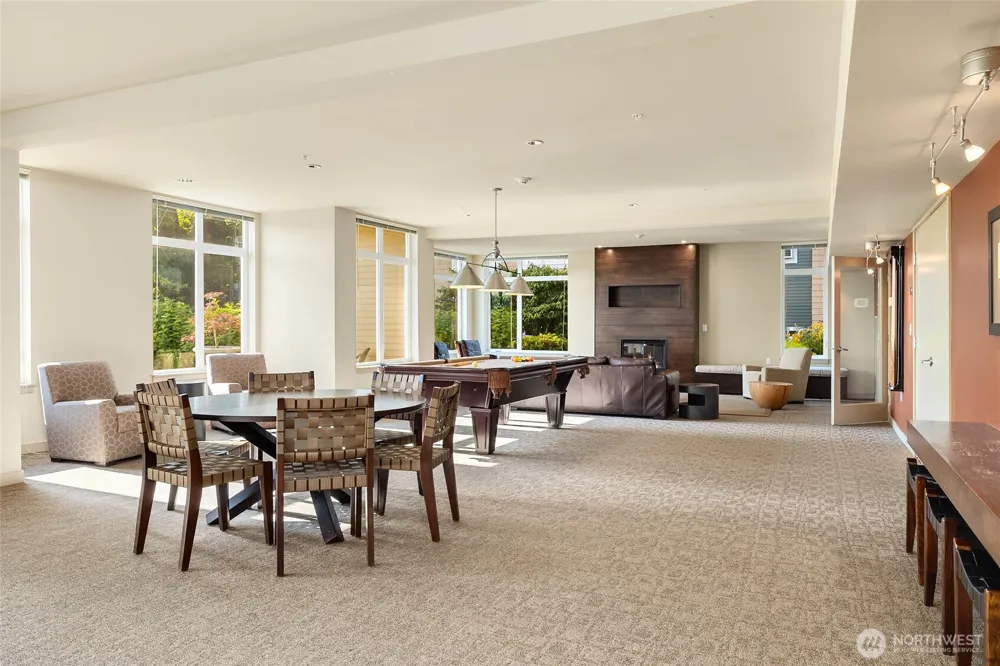 125 Ferncliff Avenue NE #E242 Bainbridge Island, WA 98110