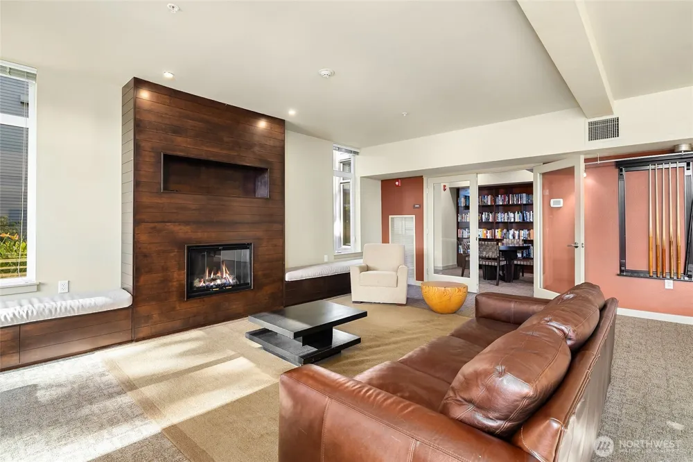 125 Ferncliff Avenue NE #E242 Bainbridge Island, WA 98110