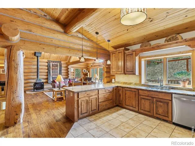 470 Big John Road Lyons, CO 80540