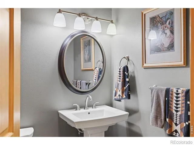 470 Big John Road Lyons, CO 80540