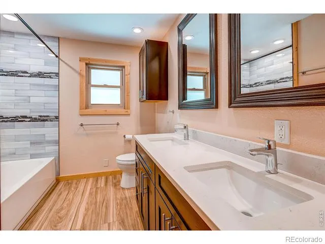 166 Cherokee Road Lyons, CO 80540