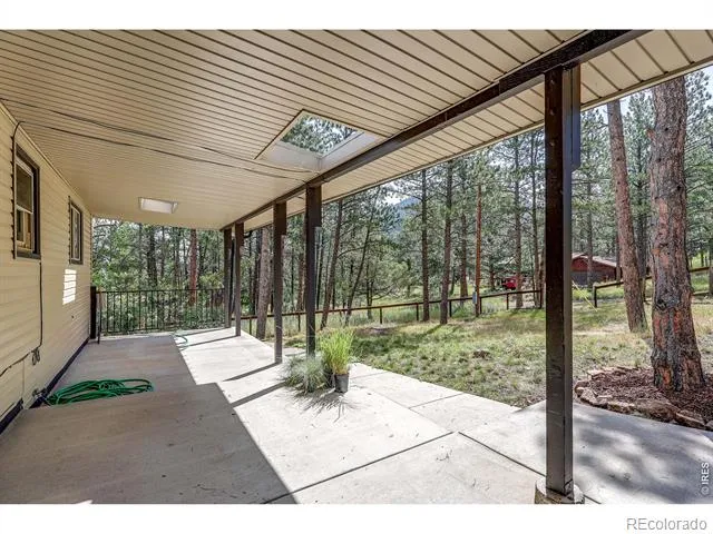 166 Cherokee Road Lyons, CO 80540