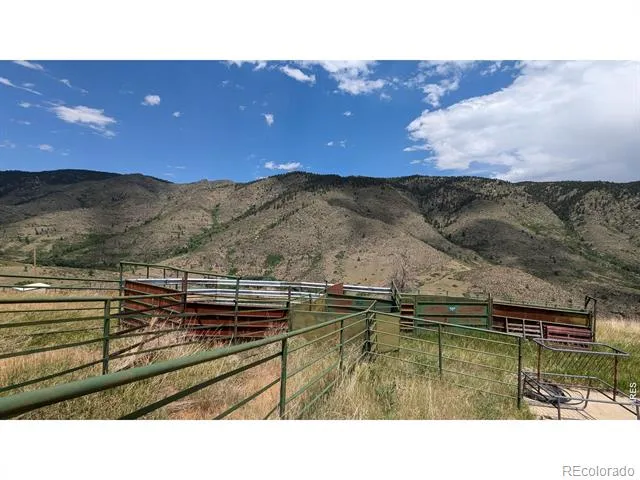439 Redtail Ridge Way Bellvue, CO 80512