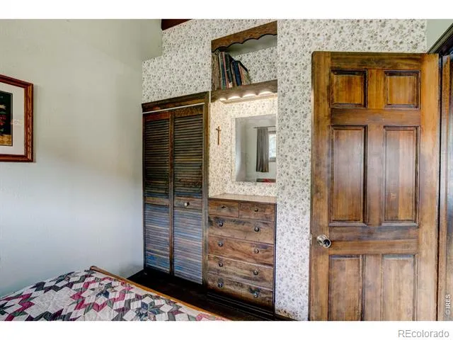 1142 Streamside Drive Glen Haven, CO 80532