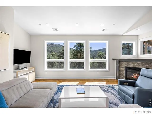 738 Wagonwheel Gap Road Boulder, CO 80302