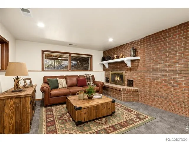 31 Kings Canyon Road Bellvue, CO 80512