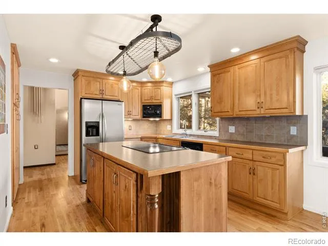31 Kings Canyon Road Bellvue, CO 80512