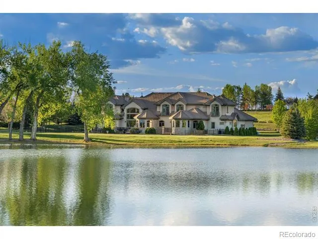 9715 Meadow Ridge Lane Longmont, CO 80504