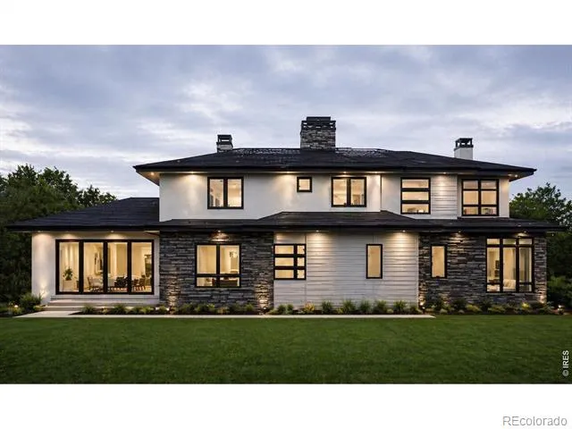 9715 Meadow Ridge Lane Longmont, CO 80504
