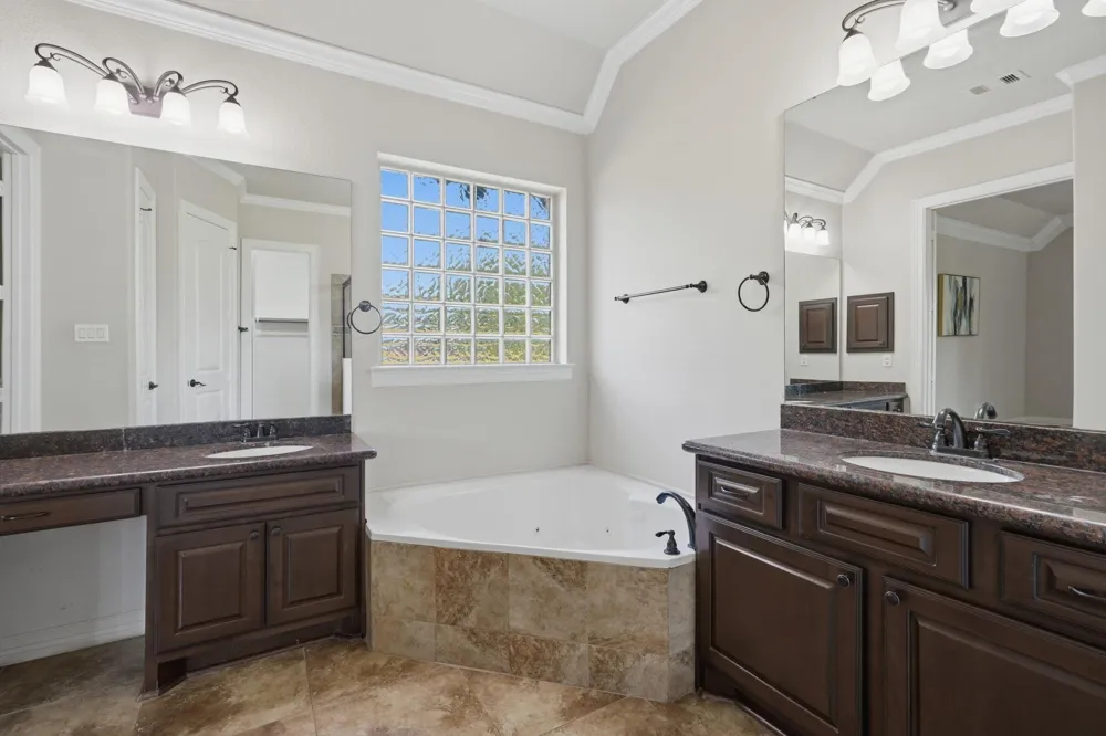 33107 Whickham Circle Weston Lakes, TX 77441