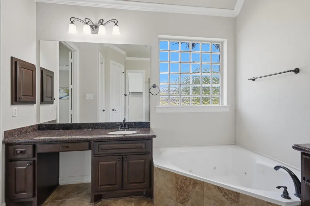 33107 Whickham Circle Weston Lakes, TX 77441