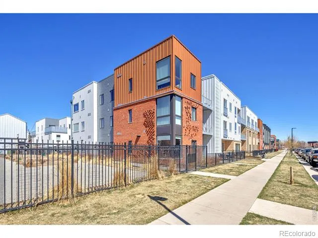 2525 Arapahoe Street #RD306 Denver, CO 80205