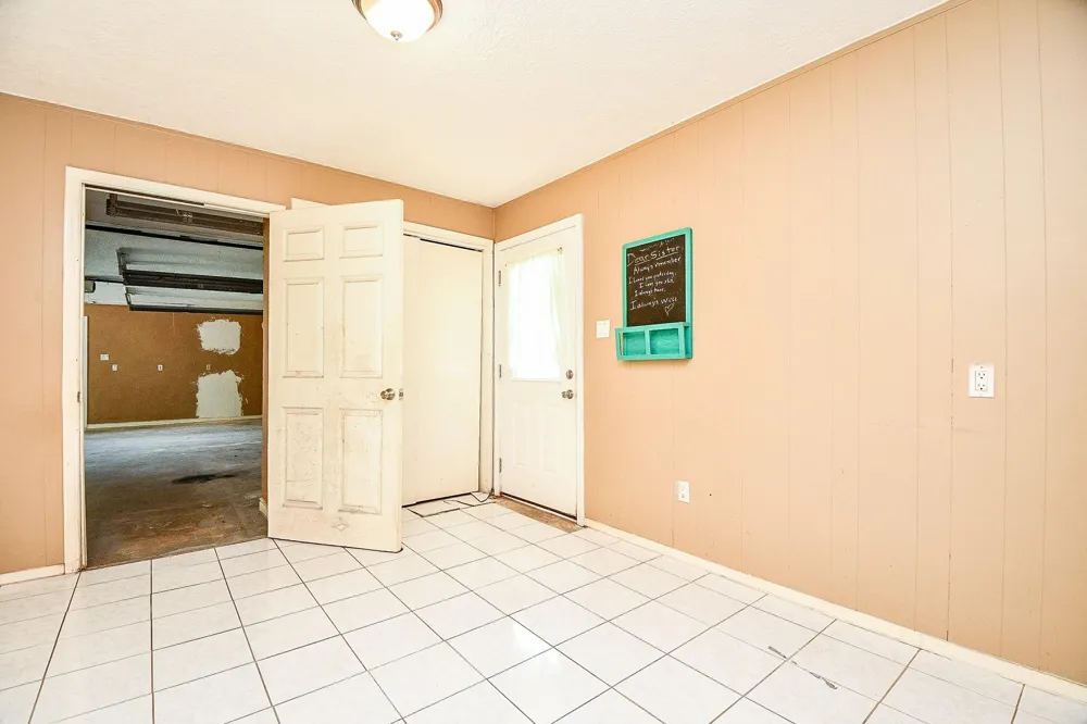 25121 Lakeview Road Katy, TX 77494