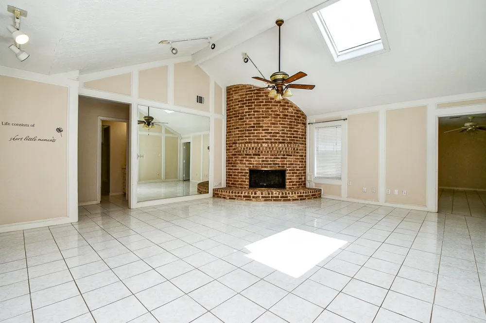 25121 Lakeview Road Katy, TX 77494