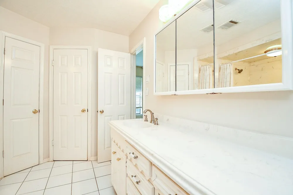 25121 Lakeview Road Katy, TX 77494