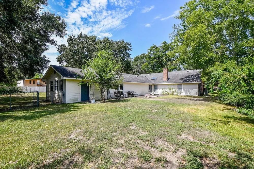 25121 Lakeview Road Katy, TX 77494