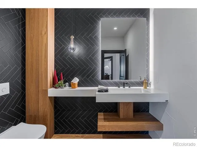 166 Valley View Way Boulder, CO 80304