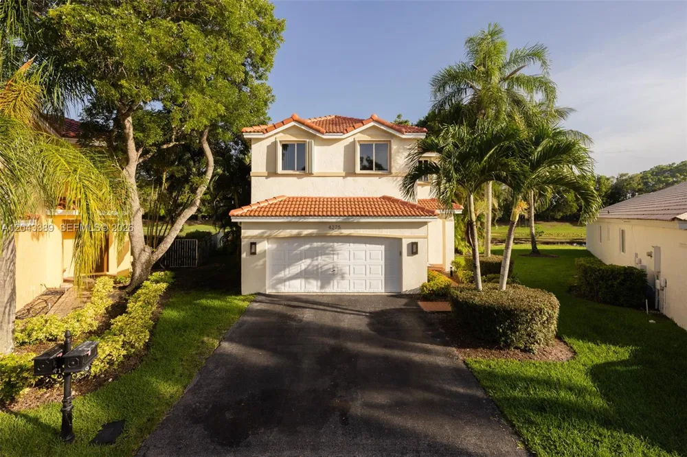 4275 Ironwood Ct Weston, FL 33331