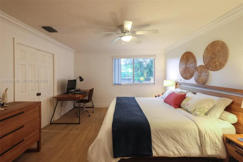 4275 Ironwood Ct Weston, FL 33331
