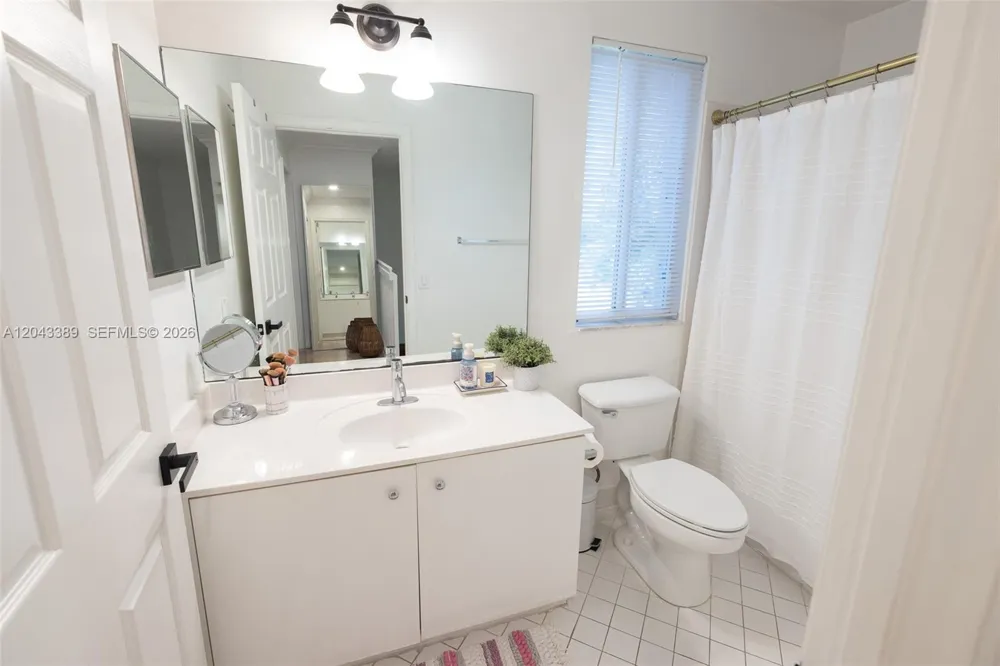 4275 Ironwood Ct Weston, FL 33331