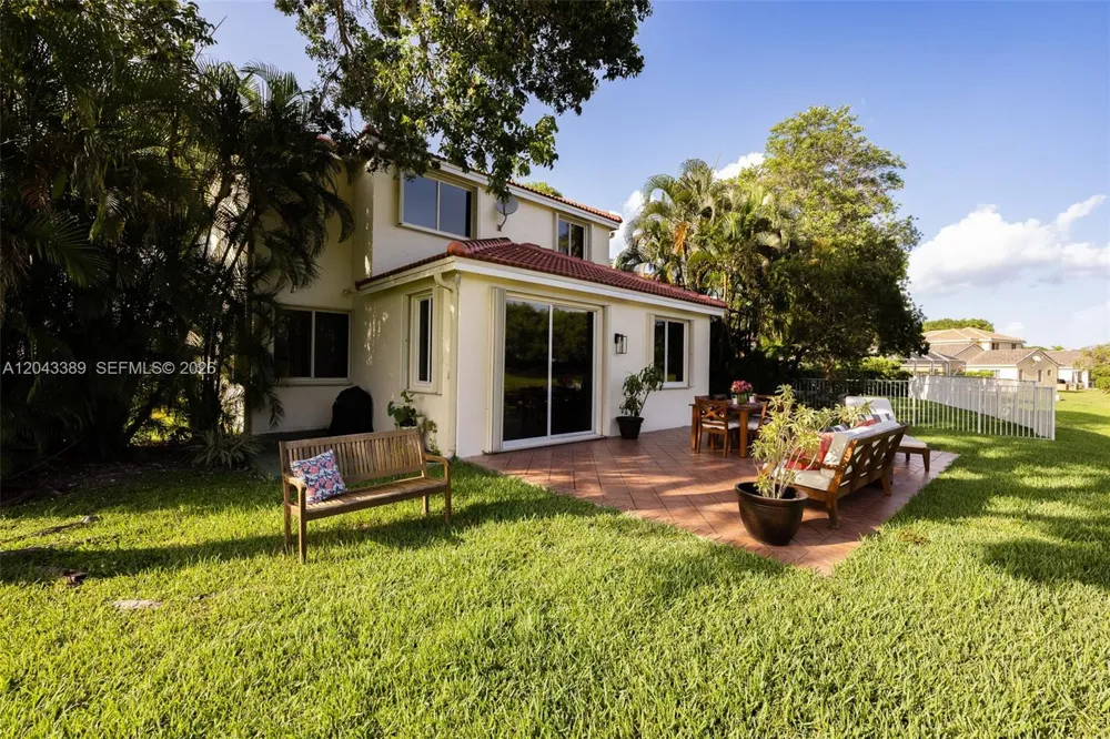 4275 Ironwood Ct Weston, FL 33331