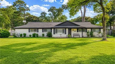 12718 Park Forest Drive