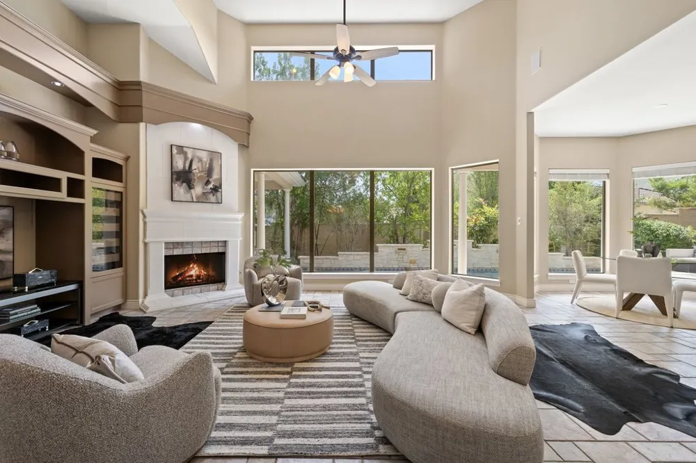 5 Tiburon Court The Hills, TX 78738