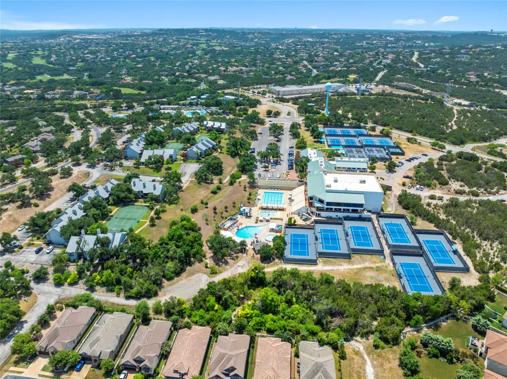 5 Tiburon Court The Hills, TX 78738