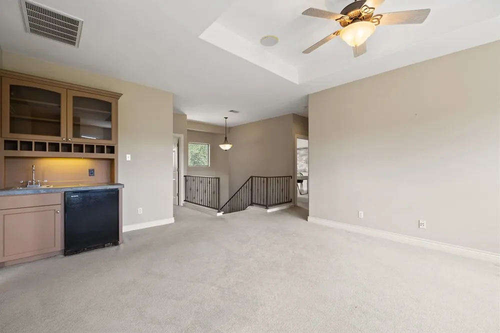 5 Tiburon Court The Hills, TX 78738