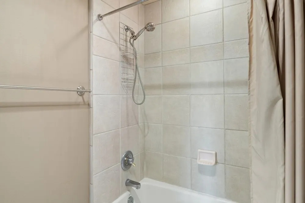 5 Tiburon Court The Hills, TX 78738