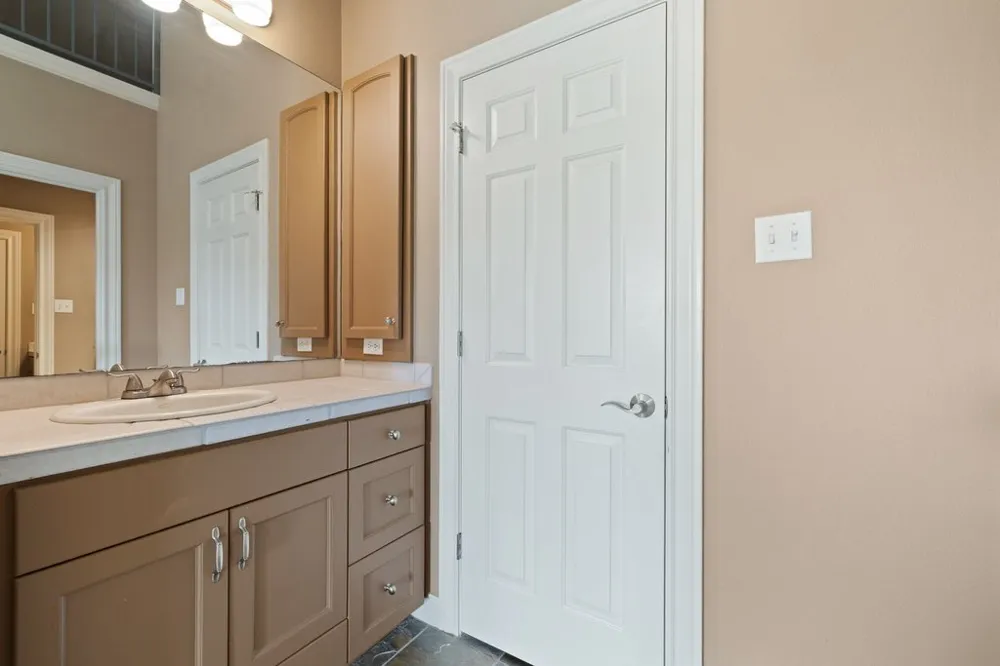 5 Tiburon Court The Hills, TX 78738