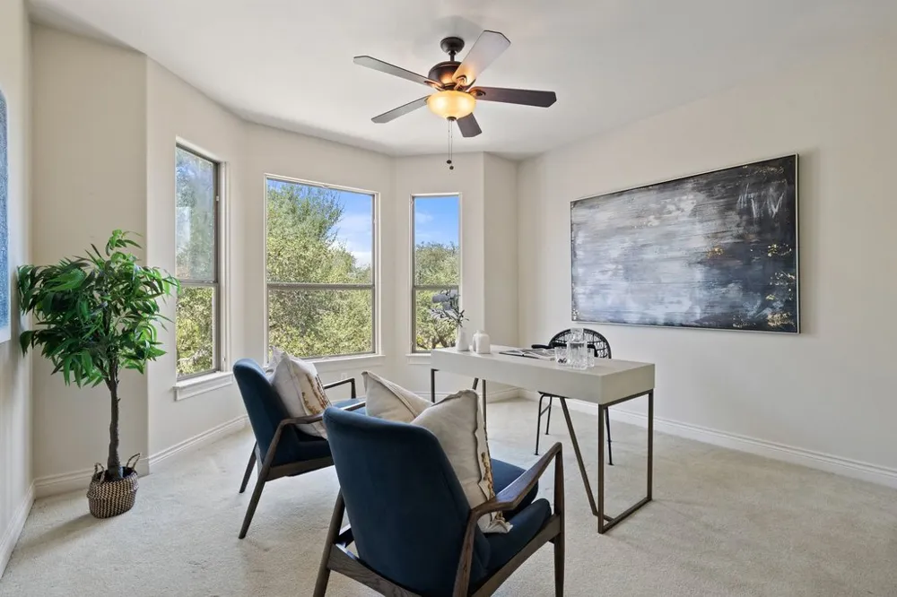 5 Tiburon Court The Hills, TX 78738