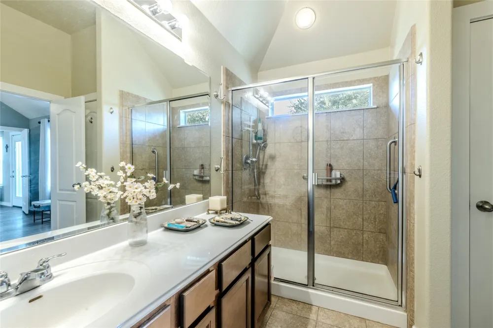 1089 Hot Spring Valley Buda, TX 78610