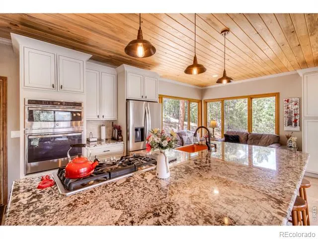 7008 Bluff Trail Morrison, CO 80465