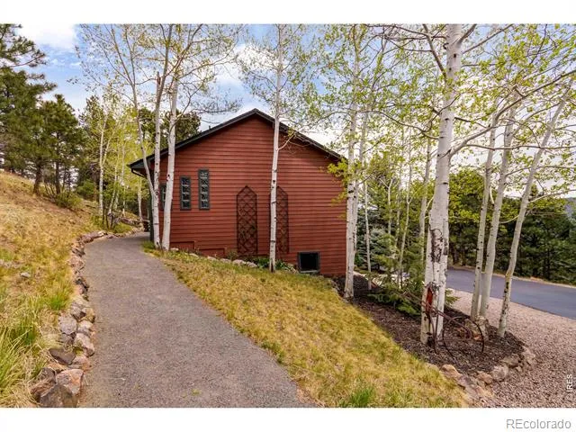 7008 Bluff Trail Morrison, CO 80465