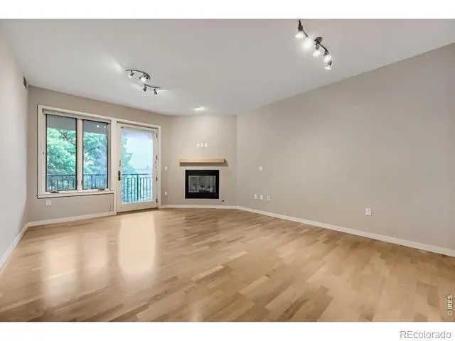 3701 Arapahoe Avenue #203 Boulder, CO 80303