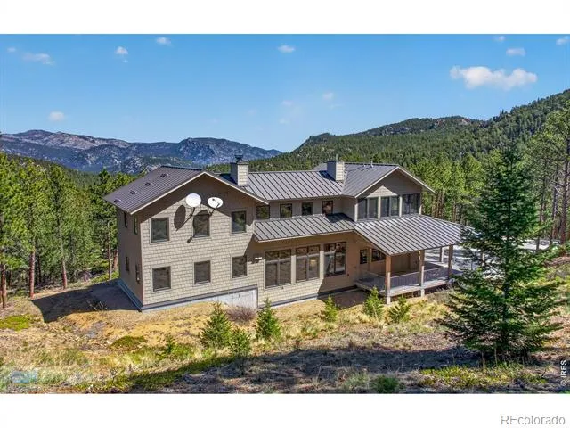 942 Spruce Drive Lyons, CO 80540