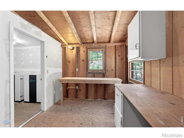 942 Spruce Drive Lyons, CO 80540