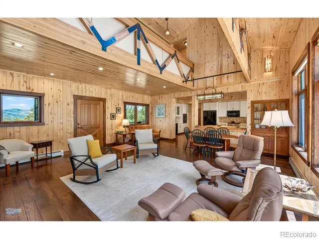 942 Spruce Drive Lyons, CO 80540