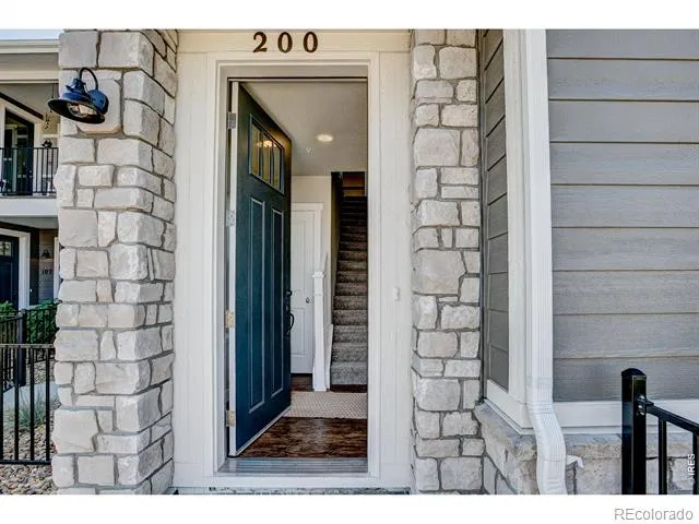 410 High Point Drive #206 Longmont, CO 80504