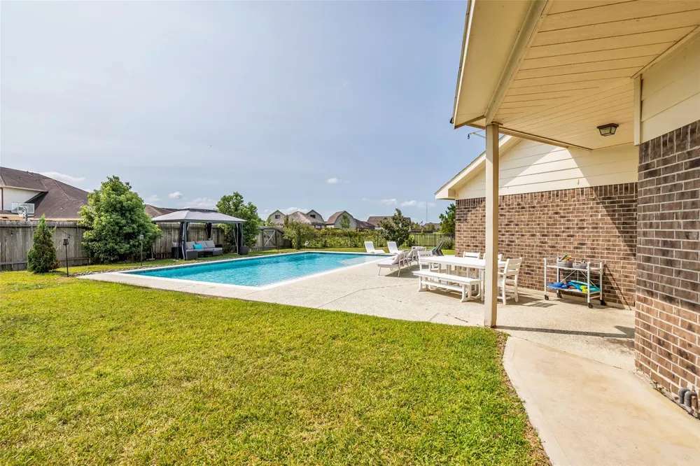 6746 Conroe Circle Manvel, TX 77578