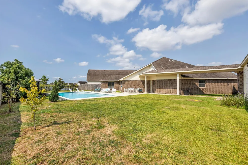 6746 Conroe Circle Manvel, TX 77578